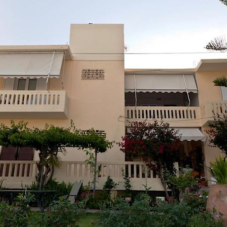 Raisakis Apartments Agia Marina Zewnętrze zdjęcie