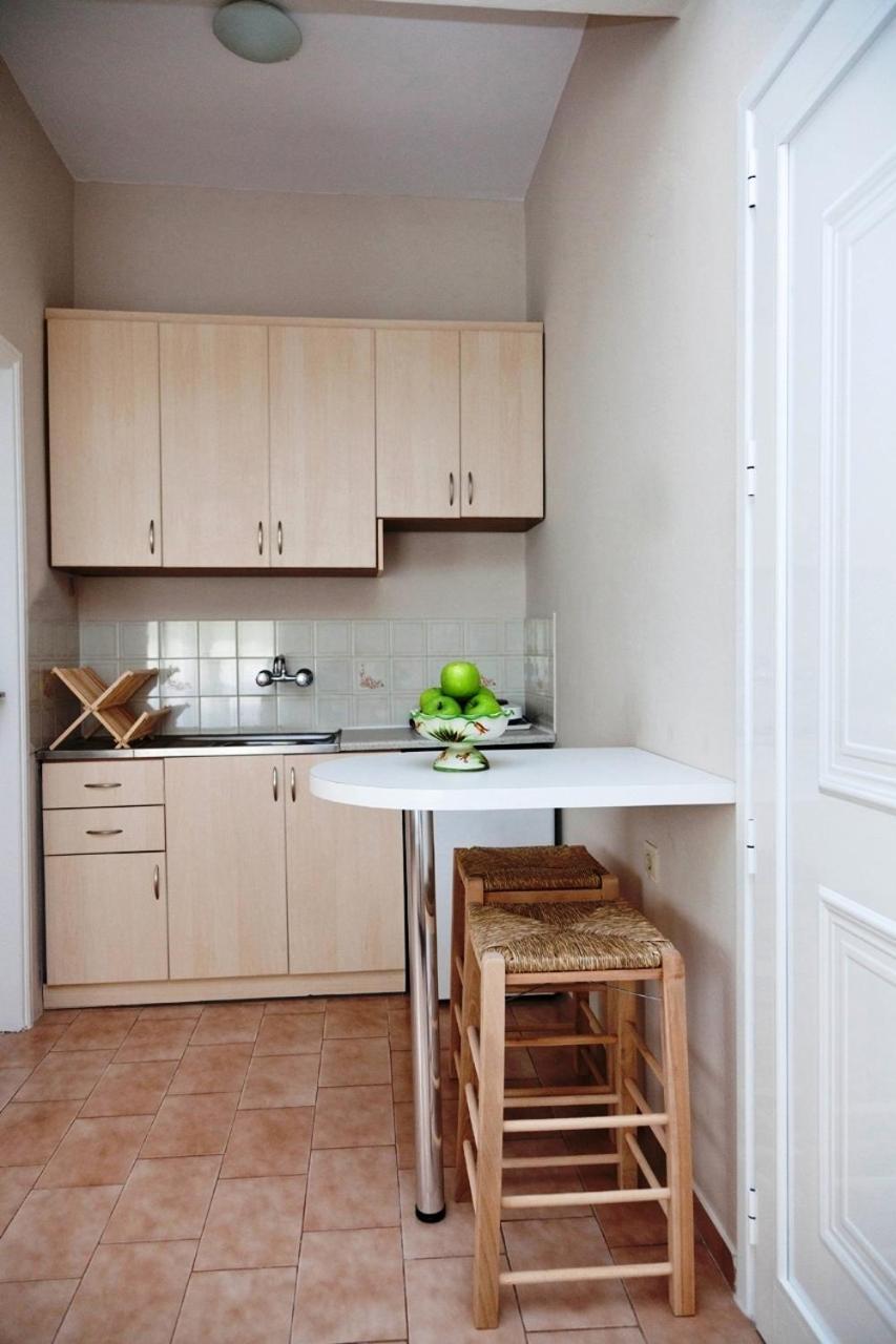 Raisakis Apartments Agia Marina Zewnętrze zdjęcie
