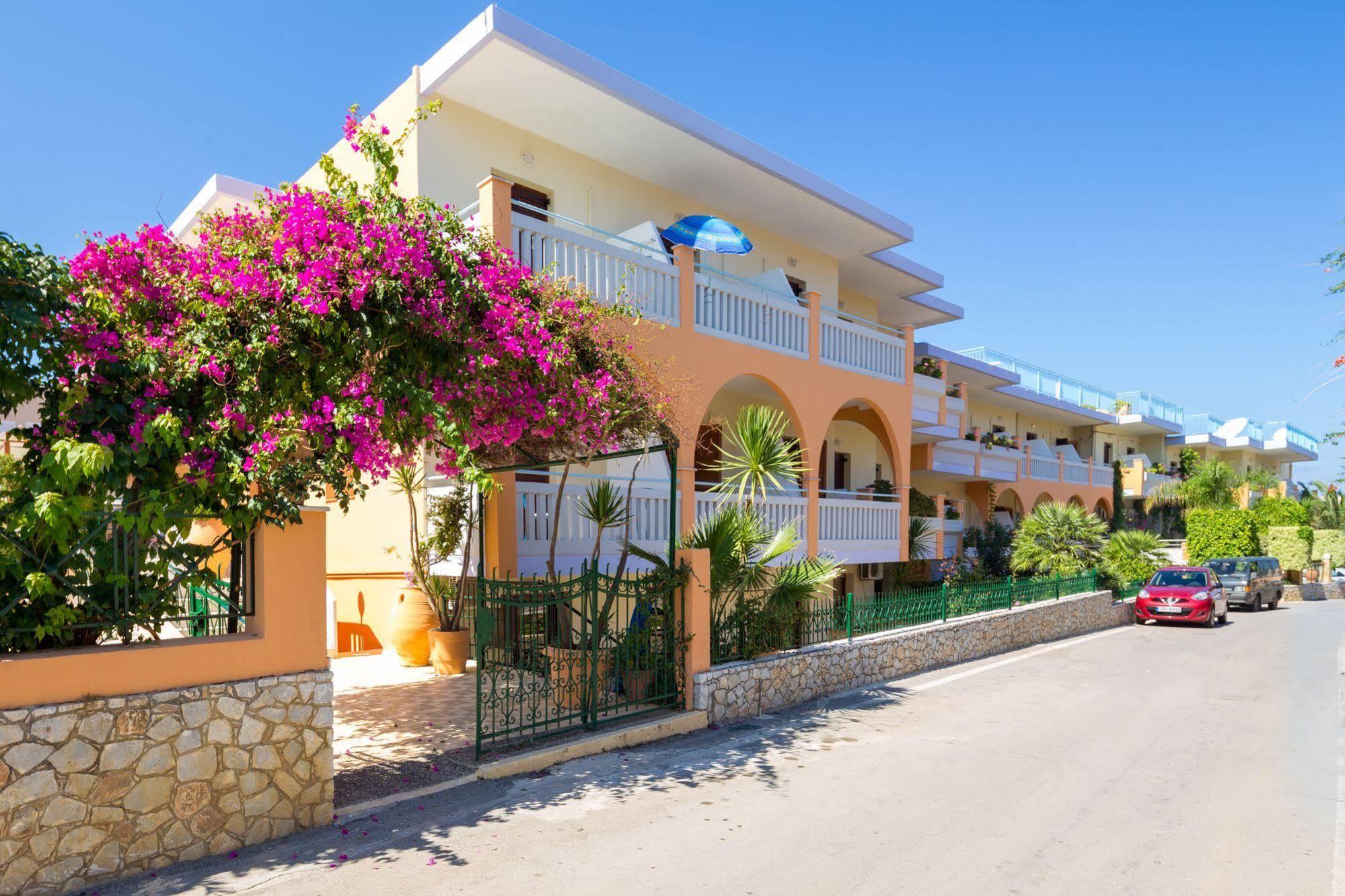 Raisakis Apartments Agia Marina Zewnętrze zdjęcie