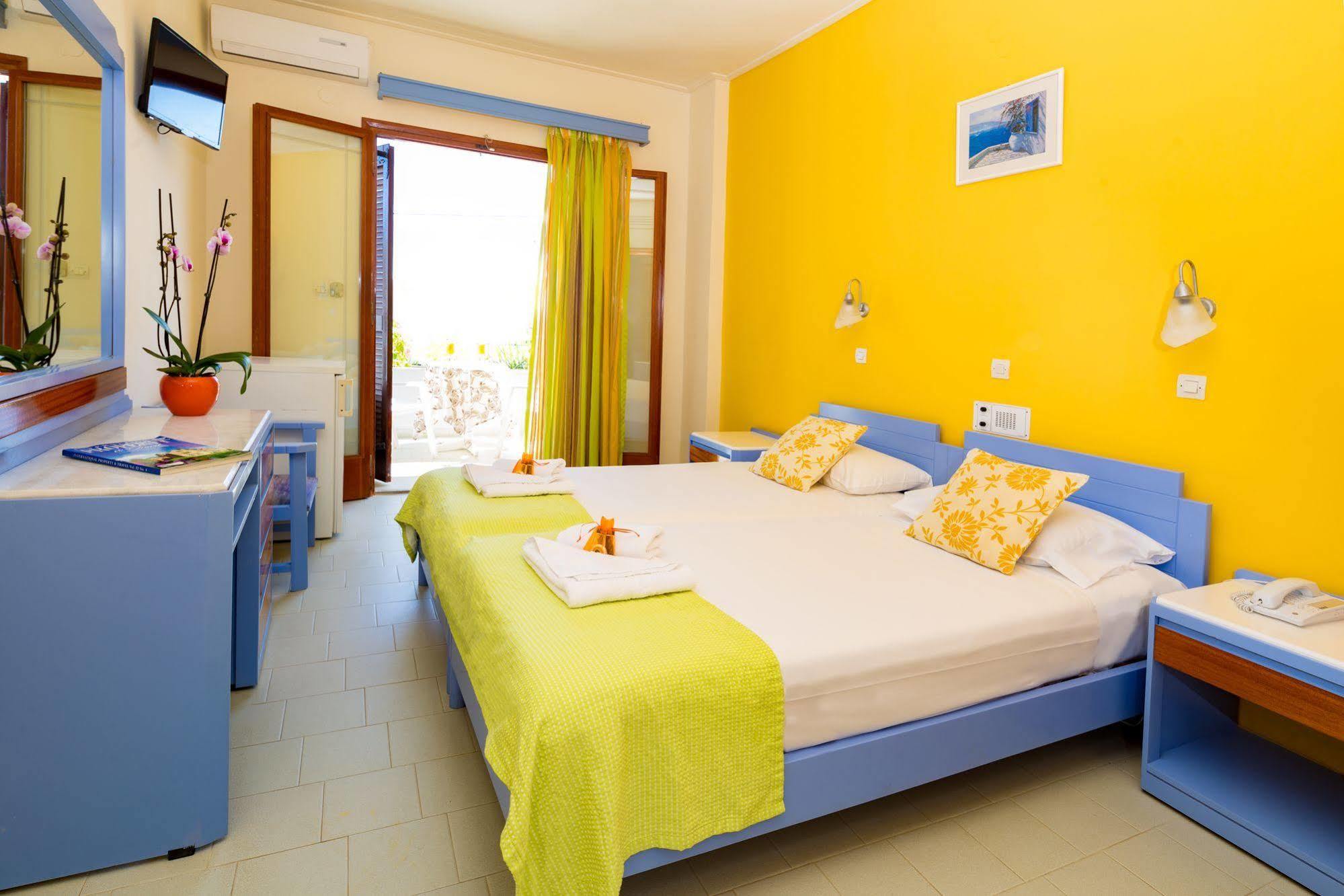 Raisakis Apartments Agia Marina Zewnętrze zdjęcie