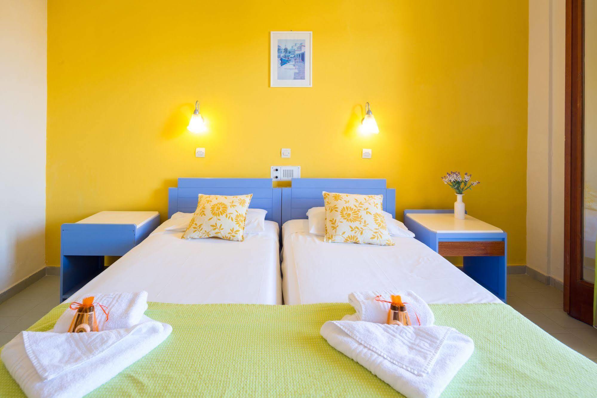 Raisakis Apartments Agia Marina Zewnętrze zdjęcie