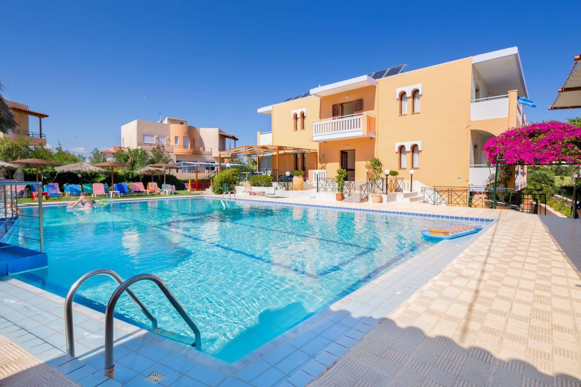 Raisakis Apartments Agia Marina Zewnętrze zdjęcie