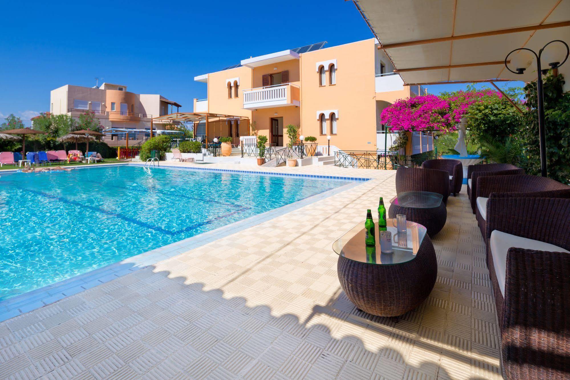 Raisakis Apartments Agia Marina Zewnętrze zdjęcie